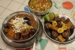 Caldo de salchicha - receta ecuatoriana