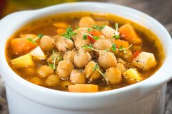 Sopa de Garbanzo - receta ecuatoriana