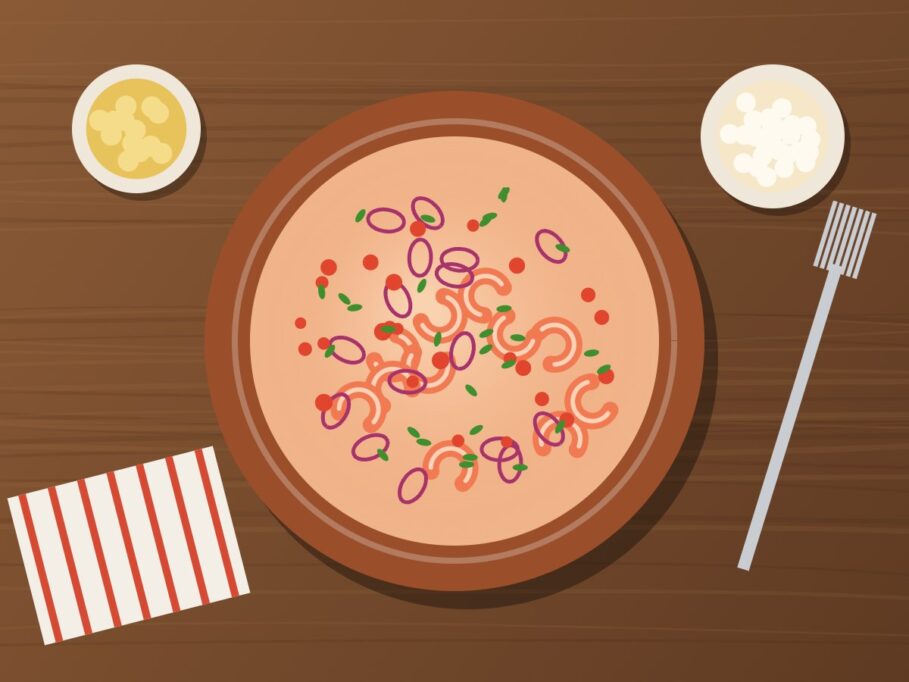 Ceviche de camarón ecuatoriano con canguil y chifles