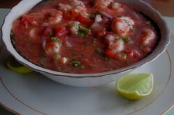 Ceviche de Camarón Ecuatoriano – plato típico ecuatoriano