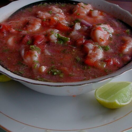 Ceviche de Camarón Ecuatoriano – plato típico ecuatoriano