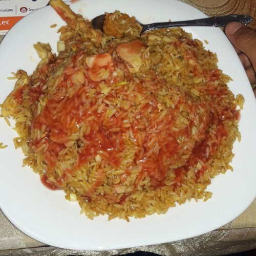 Chaulafán Ecuatoriano de Pollo y Chancho – plato típico ecuatoriano