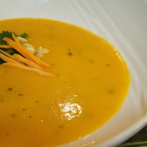 Crema de Zanahoria Casera – plato típico ecuatoriano