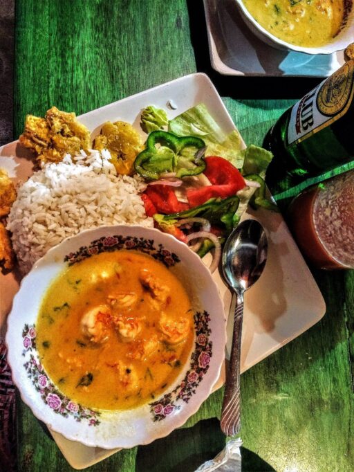 Encocado de Camarón Ecuatoriano – plato típico ecuatoriano