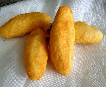 Muchines de Yuca Rellenos de Queso – plato típico ecuatoriano