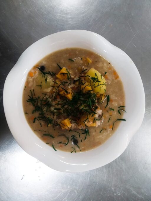 Sopa de Verde Ecuatoriana (Verde Rallado con Queso) – plato típico ecuatoriano