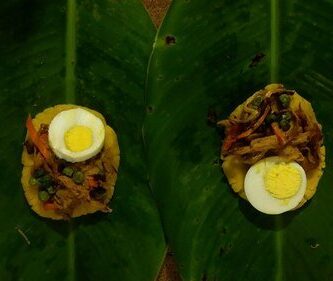 Tamales Ecuatorianos de Pollo o Chancho – plato típico ecuatoriano